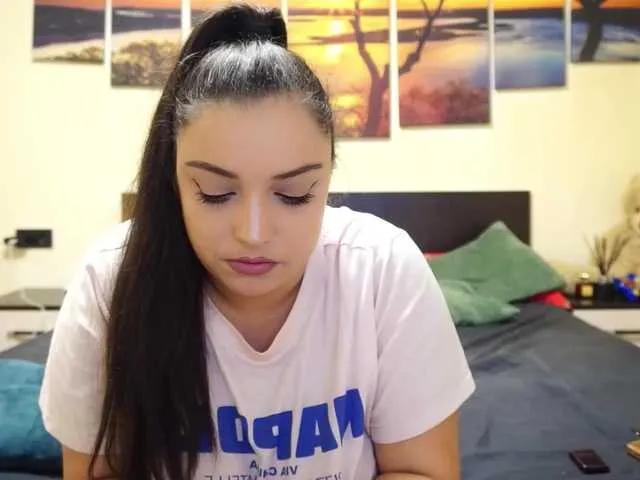 adellineee on BongaCams