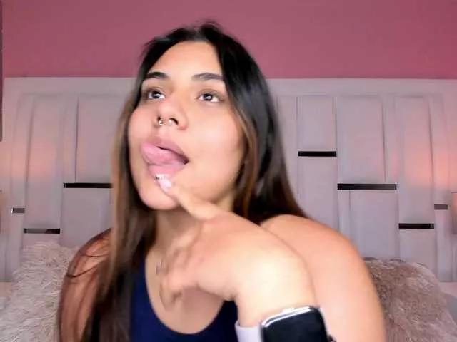 Freechat AlannaWest on BongaCams