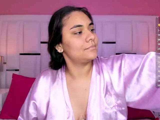 Freechat AlannaWest on BongaCams