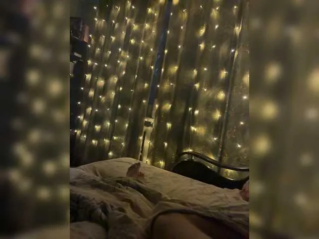 Alexxxs2704 on BongaCams