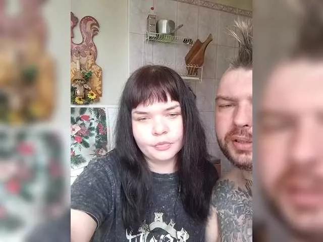 Offline AliceFoxy777 on BongaCams