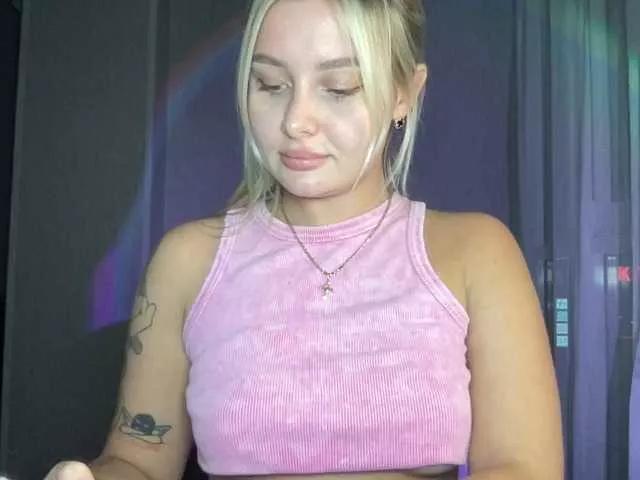 Offline Alicemiumur on BongaCams
