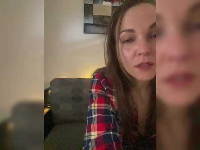 Alisasqrl on BongaCams