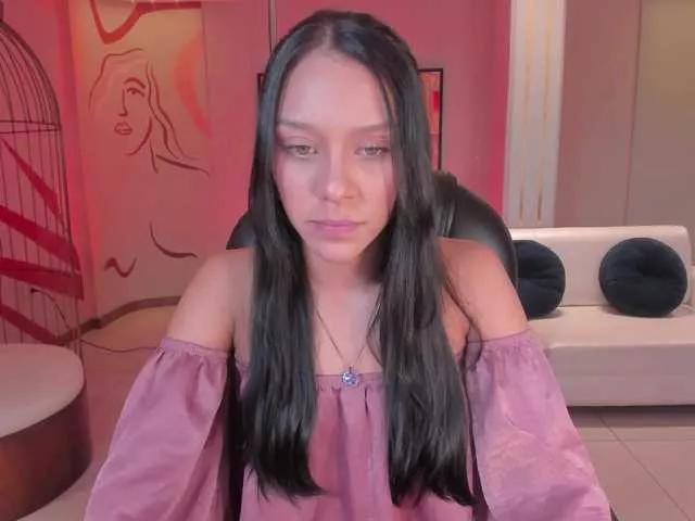 AmaliaCruss on BongaCams 