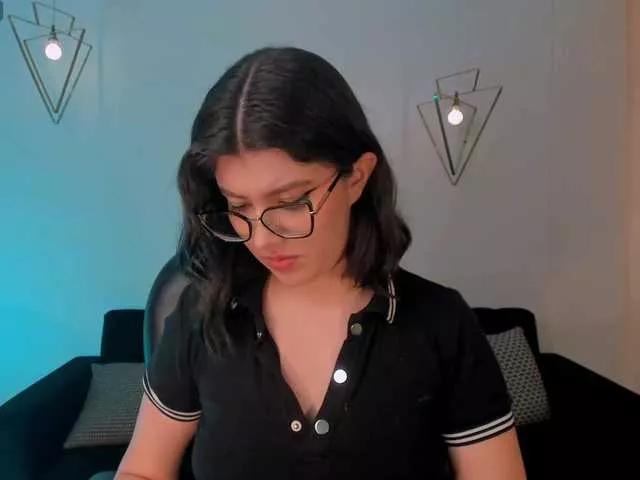 BongaCams AmberFarrell is Freechat AmberFarrell — I love it when they support me, that means they like my show and get horny with my body, talk dirty to me and at the same time with affection, both things make me very horny