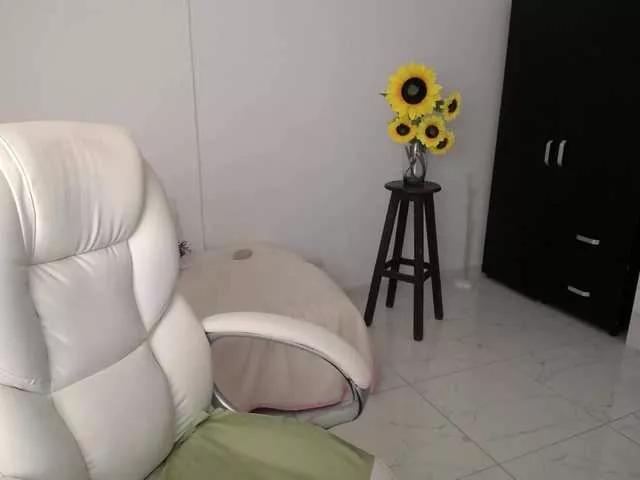 ana-hotmilf
