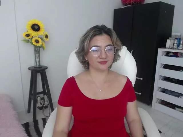ana-hotmilf