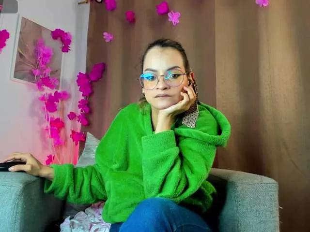 Offline Angie-Pirs on BongaCams