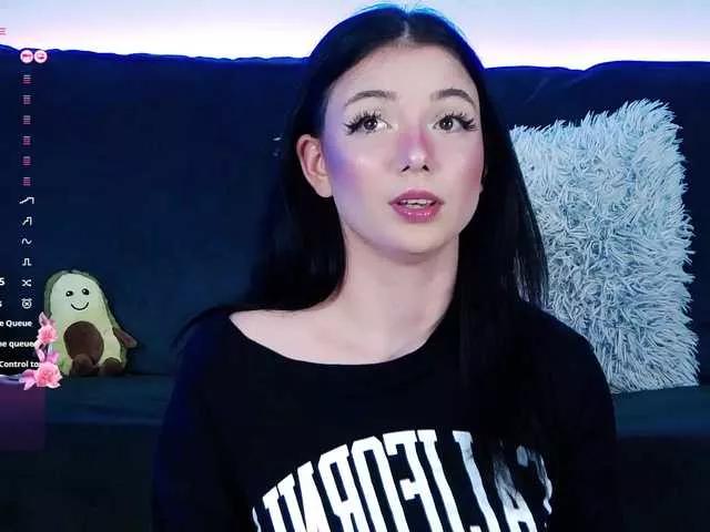 Offline AveryWillow on BongaCams
