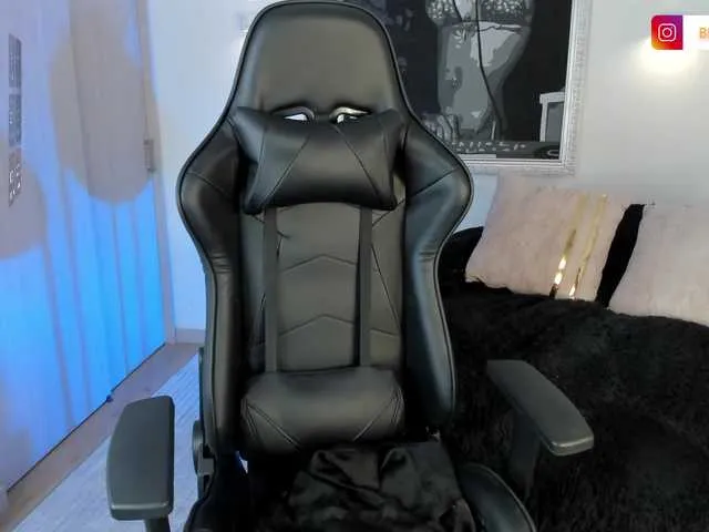 BellaRossi on BongaCams