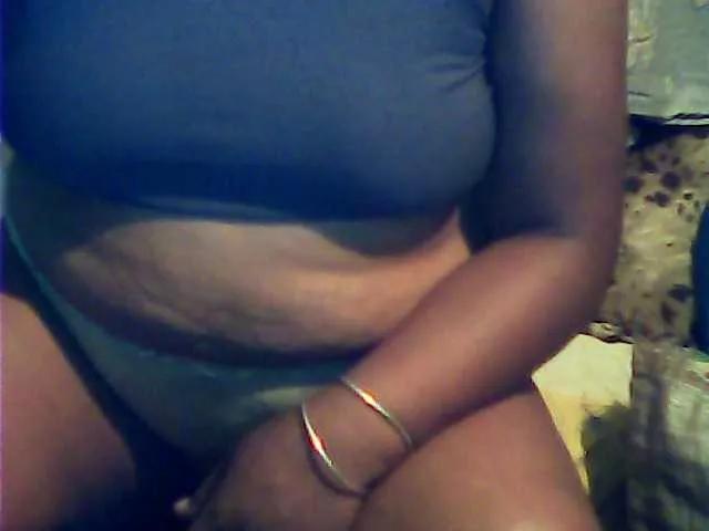 Offline Bigboobs14 on BongaCams