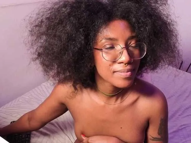 CarolineS on BongaCams