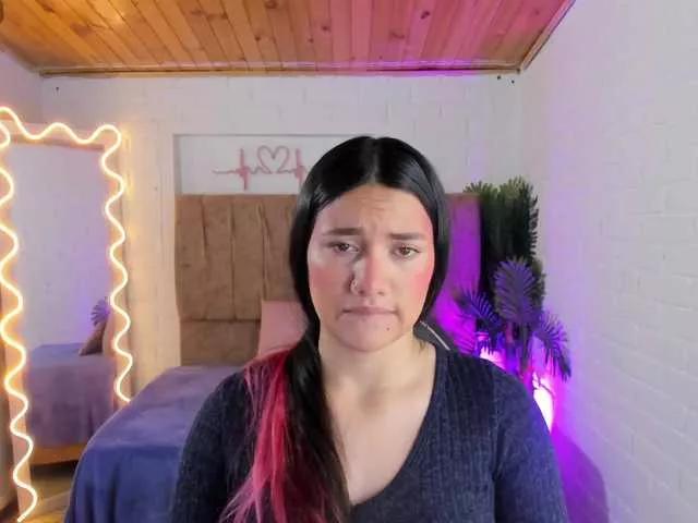 Freechat Chiara-tay on BongaCams