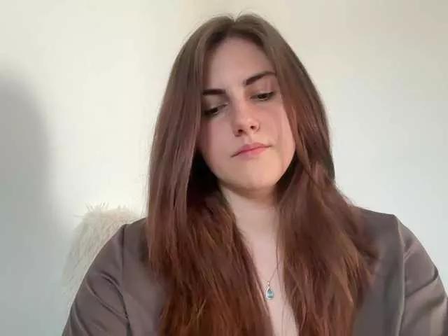 Freechat claireheart on BongaCams