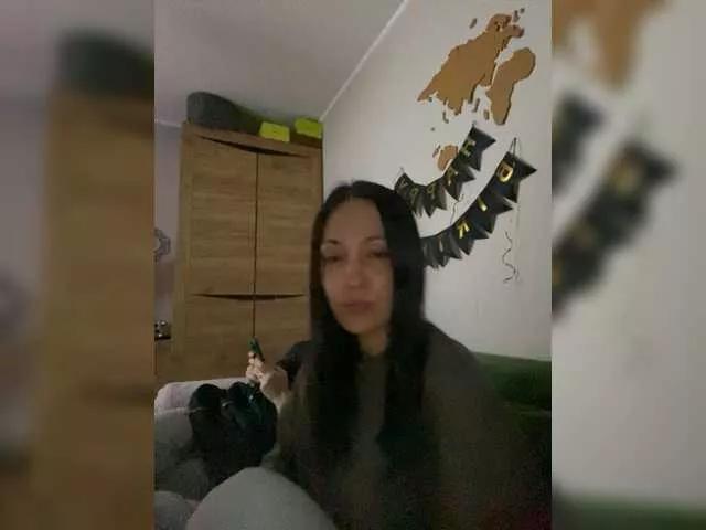 Darinae on BongaCams