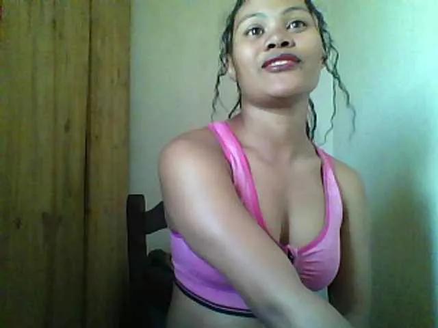 Dilliannah — Freechat on BongaCams