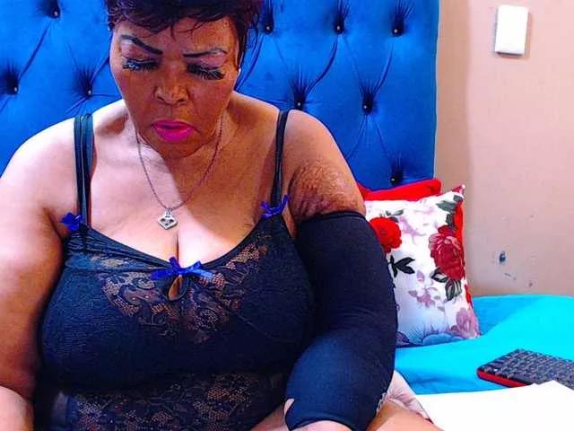 Offline Ebonycandy10 on BongaCams