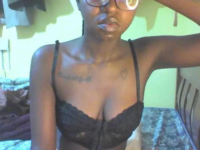 Offline Ebonymuse on BongaCams