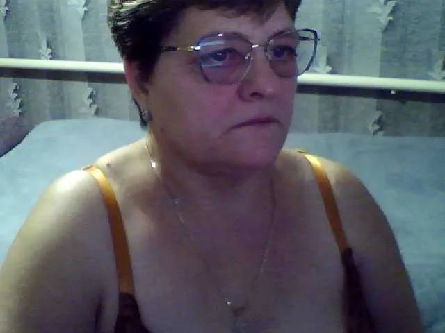 ElzaJewel on BongaCams