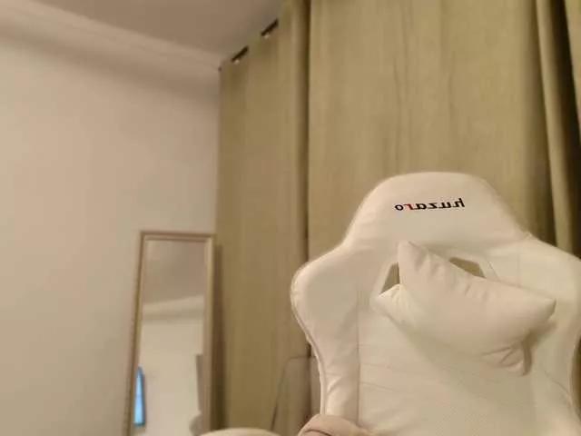 EmilyxJames — Freechat on BongaCams