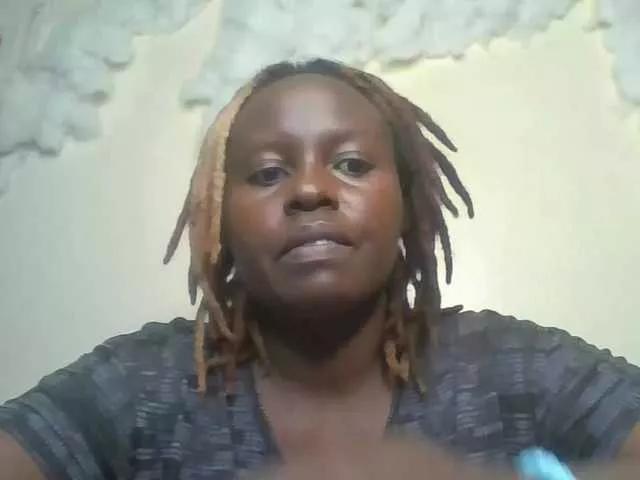 Offline freakcurvy8 on BongaCams