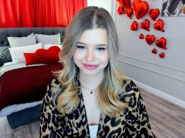 GlamorousGirl — @remain  SEXY FOAM SHOW