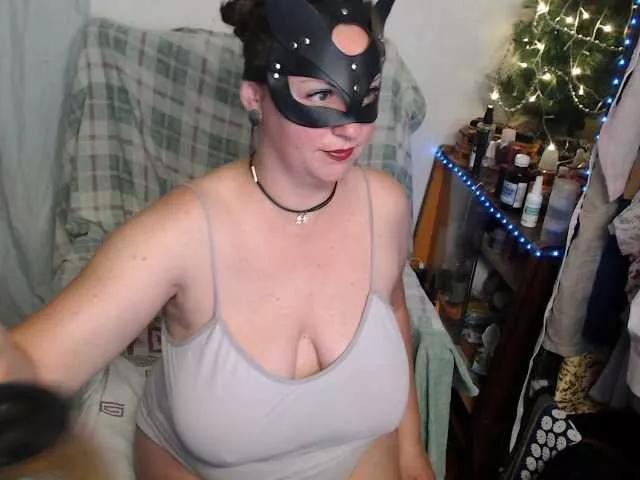 GoldenFisha — hard mens cock,dirty talk, big woman tits,