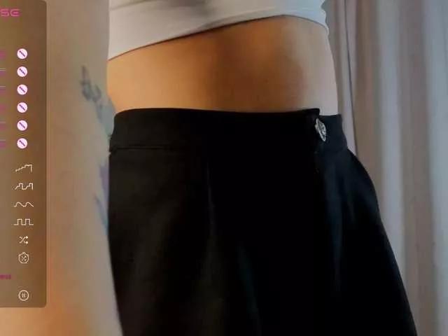 HellyPaw on BongaCams