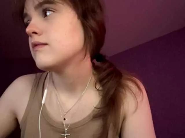 Offline HoaRomano on BongaCams