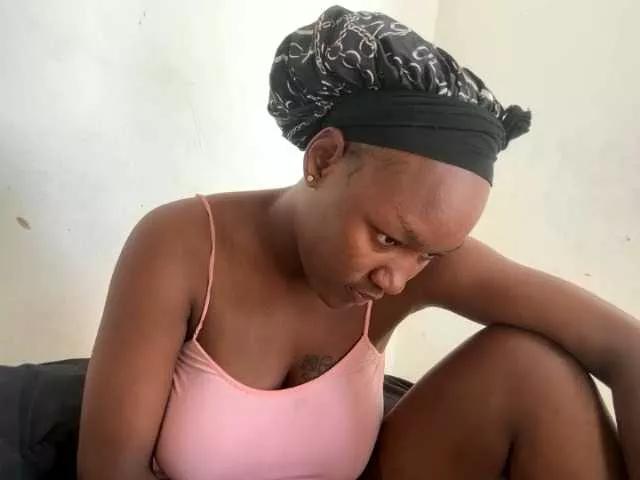 Offline hoelygrail on BongaCams