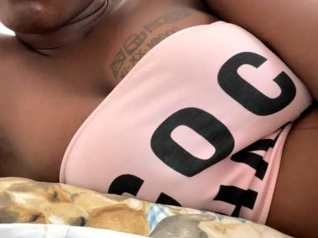 Offline hoelygrail on BongaCams