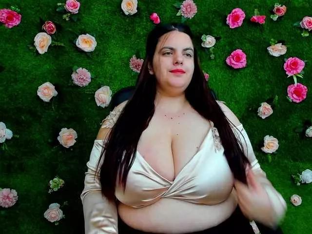 Offline HugeTittiess on BongaCams