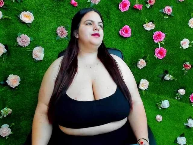 Offline HugeTittiess on BongaCams