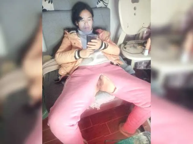 hujiajiajia1314 on BongaCams