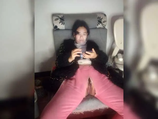 hujiajiajia1314 on BongaCams