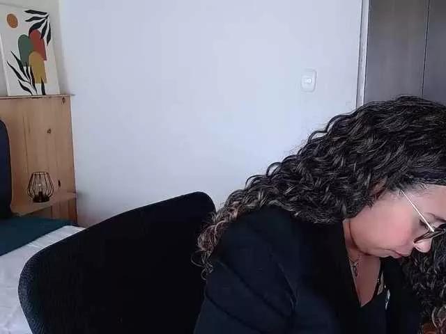 Offline Ivonne-collins33 on BongaCams