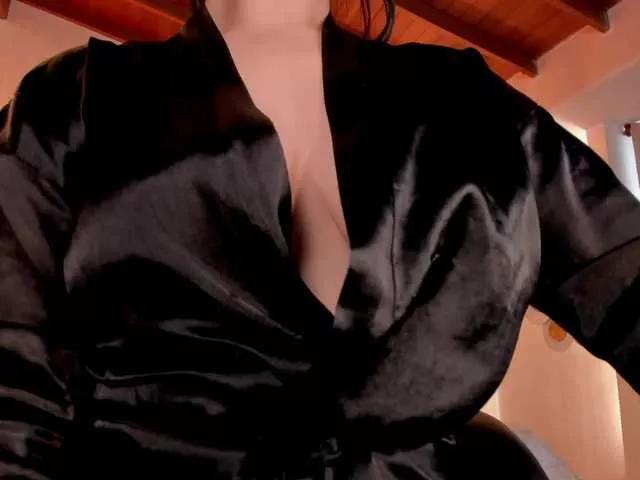 JennaOlson — what really makes me horny is a men who know who to treat a woman, amability that really make me wet