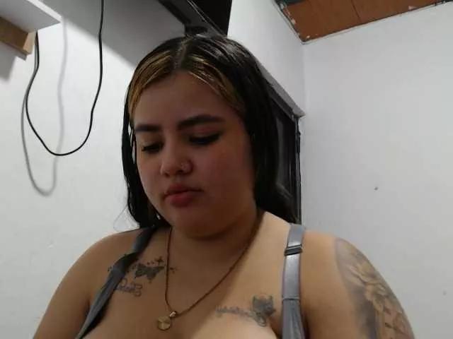 Offline jessica-sweety on BongaCams