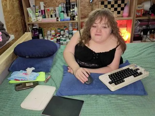 Julia-79 on BongaCams