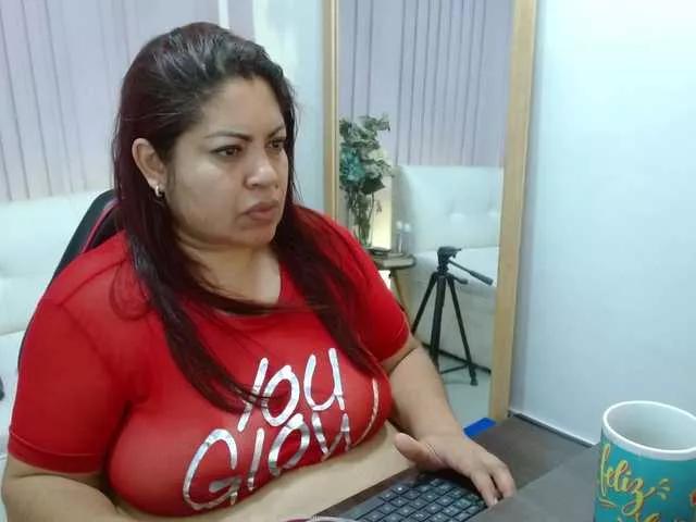 Karla-Hiltonn18