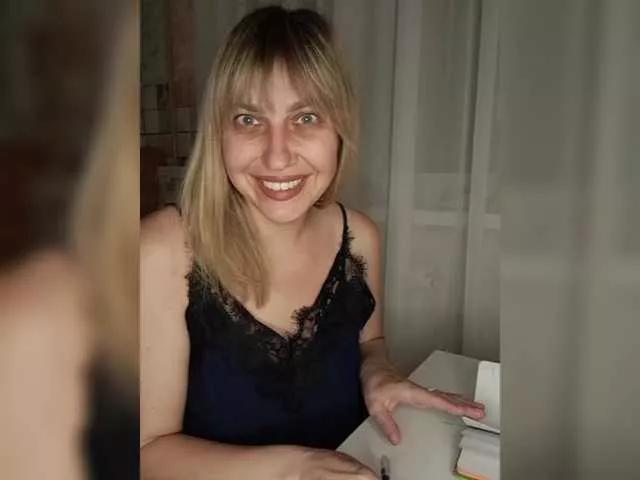 Karmella — Freechat on BongaCams