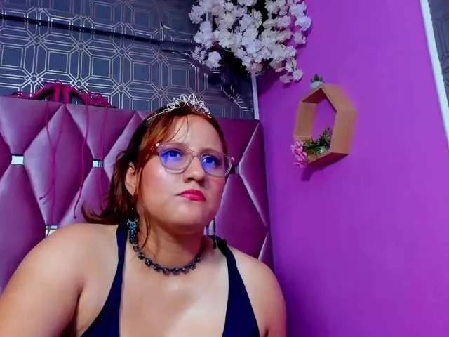 KATHE-BAKE — I get turned on by slow teasing, deep voices, eyes that speak, and compliments full of intent. I love being guided with words, seduced mentally before physically. Creativity, mystery, and confidence drive me wild.