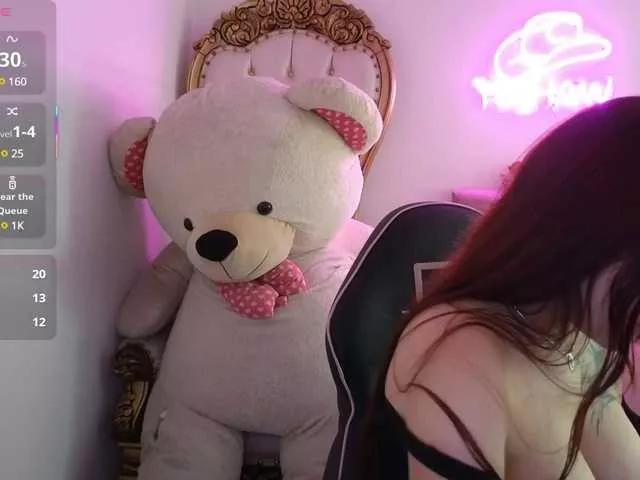 Offline KISSI-TAY on BongaCams