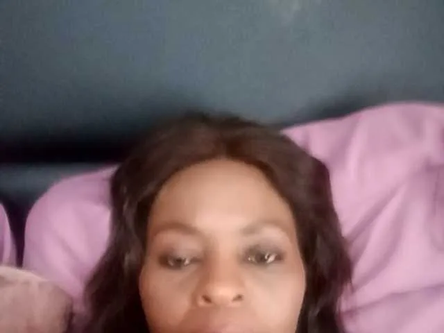 Kwanzo — Freechat on BongaCams