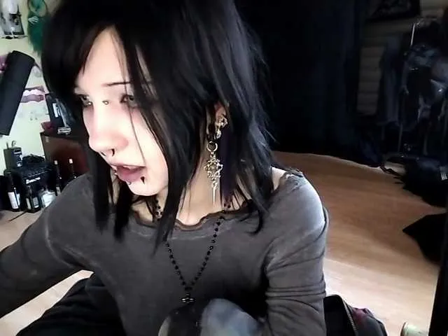 LasonyaGonzalos —  This is my new expirience here. Lets do smht together?