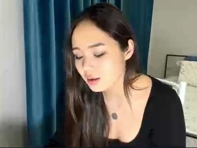 LatrishaAltigs on BongaCams