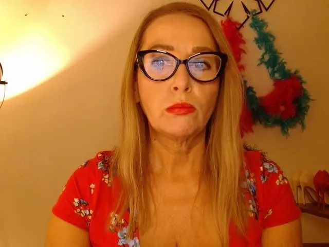 LEAperfect on BongaCams