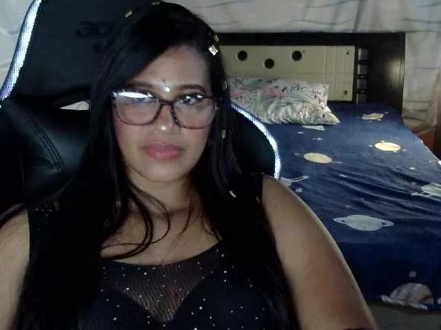 Letty33 — Su expresin Las ganas de interactuar su tiempo y dedicacin que me dan ,Conocer diferentes fetiches que te atraen y poder cumplirlos junto a ti ..