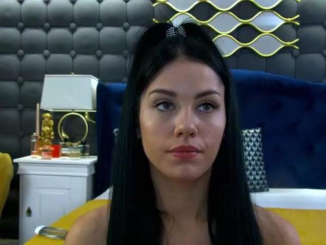 Freechat LeyaCass on BongaCams