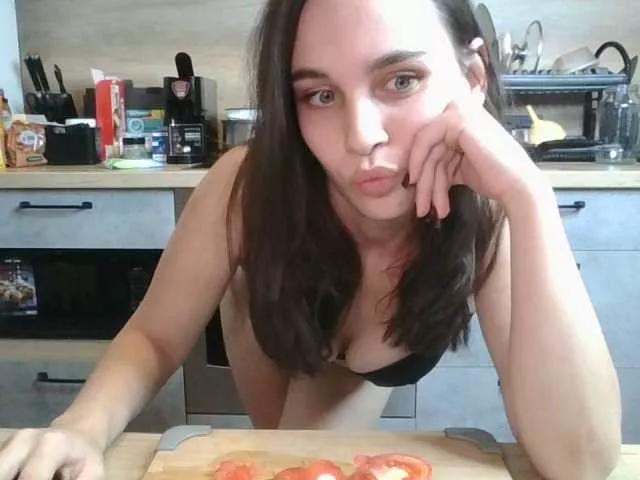 Offline likewomansOne on BongaCams